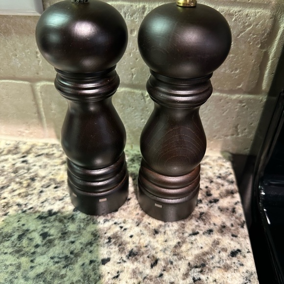 Peugeot | Paris Duo u'Select Pepper and Salt Mill, Chocolate, 18 cm - 7 in - Picture 5 of 10